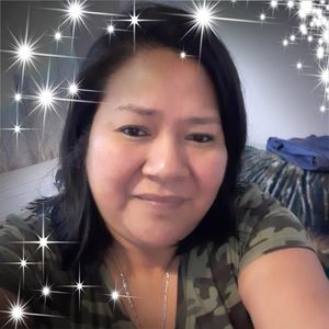 Meet your Posher, Evelia